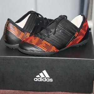 ADIDAS NEMEZIZ TANGO 17.3 TF J SZ 1 Youth Soccer Turf Shoes Black Red Unisex New